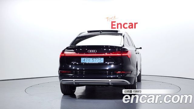 Audi e-tron 55 Quattro Sportback — пробег 72 037 км — фото 4 из 5