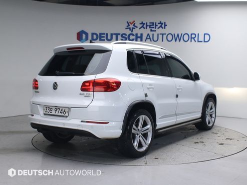 Volkswagen Tiguan 2.0 TDI R-Line 5N — пробег 111 957 км — фото 2 из 5