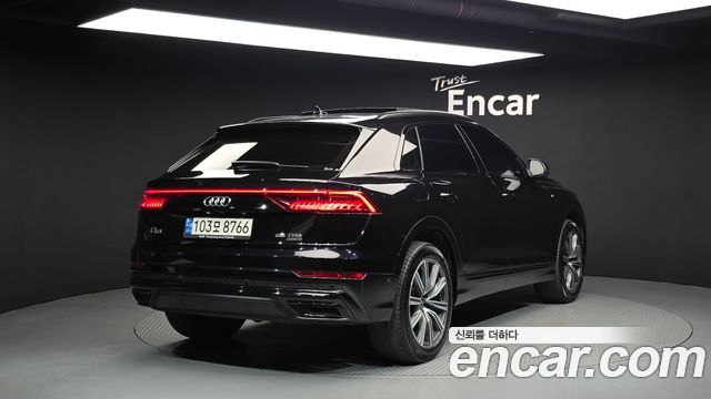 Audi Q8 55 TFSI Quattro Premium — пробег 144 670 км — фото 2 из 5
