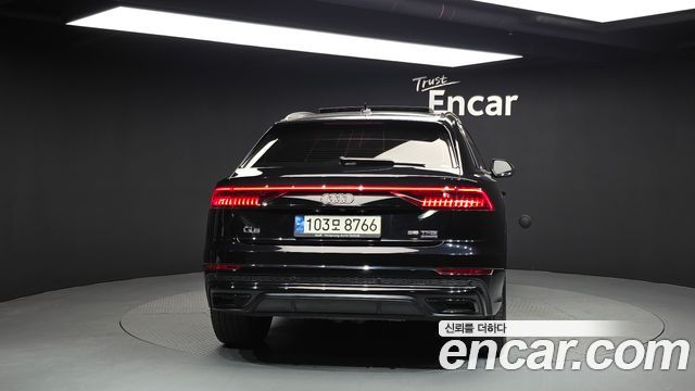 Audi Q8 55 TFSI Quattro Premium — пробег 144 670 км — фото 4 из 5
