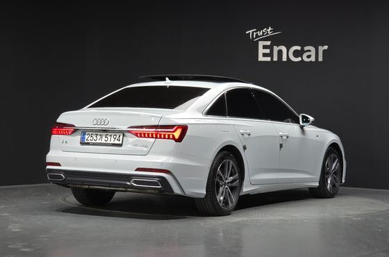 Audi A6 45 TFSI Premium — пробег 22 340 км — фото 2 из 5
