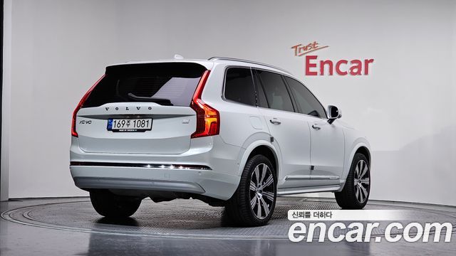 Volvo XC90 T8 Ultimate Bright Hybrid — пробег 30 027 км — фото 2 из 5