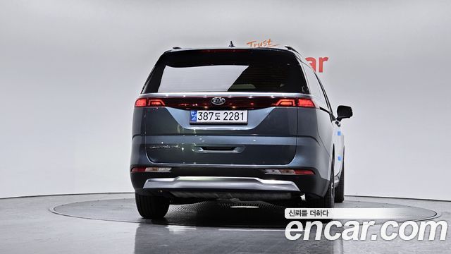 Kia Carnival из Кореи Encar