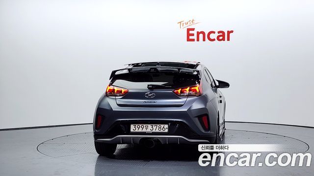 Hyundai Veloster 1.6 Turbo Sport Core — пробег 156 509 км — фото 4 из 5