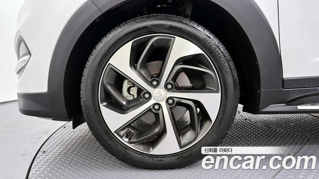 Hyundai Tucson из Кореи Encar
