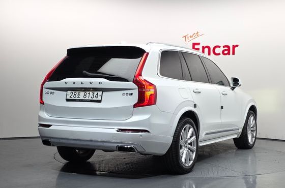 Volvo XC90 D5 Inscription — пробег 98 055 км — фото 2 из 5
