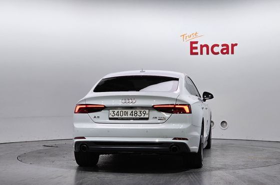 Audi A5 45 TFSI Quattro Premium Sportback — пробег 108 944 км — фото 4 из 5