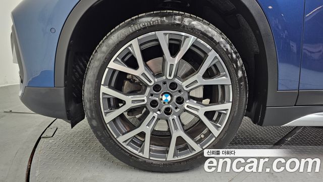 BMW X1 xDrive 20i xLine — пробег 17 739 км — фото 5 из 5