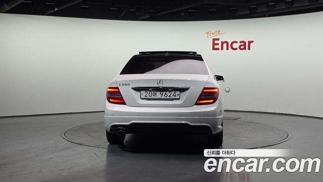 Mercedes-Benz C-Class C200 CGI AVANTGARDE — пробег 95 689 км — фото 4 из 5