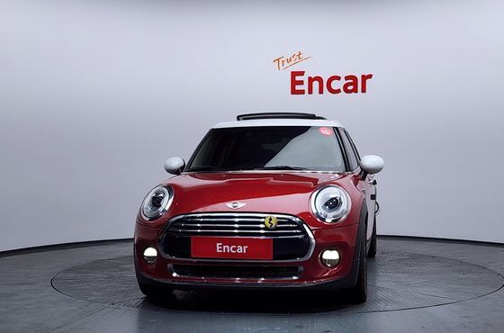 Mini Cooper 5Door HIGH 3rd — пробег 55 357 км — фото 3 из 5