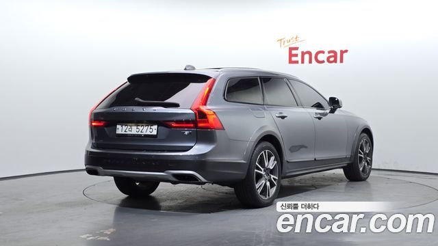 Volvo V90 T5 Pro AWD — пробег 160 429 км — фото 2 из 5