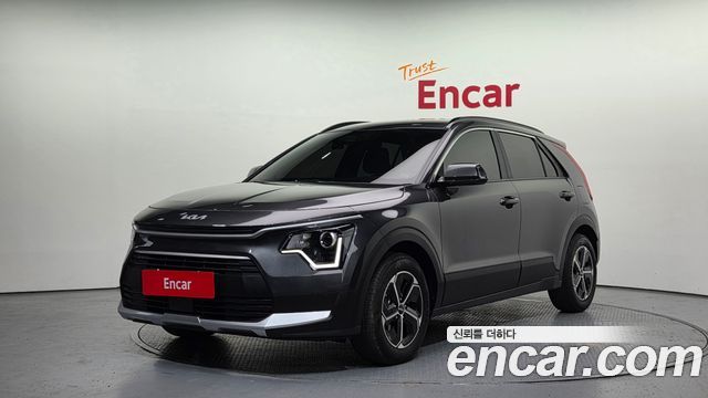 Kia Niro Trendy — пробег 8 796 км — фото 1 из 5