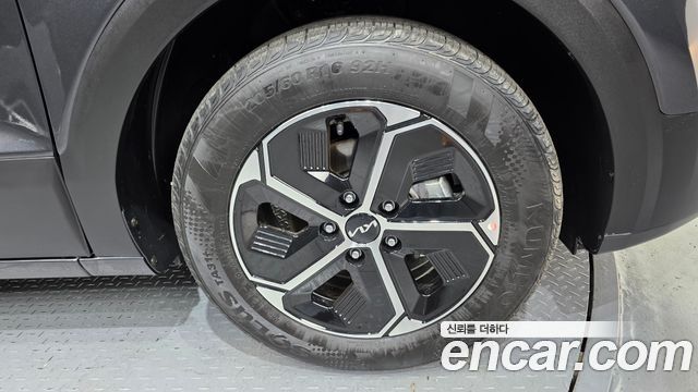 Kia Niro Trendy — пробег 8 796 км — фото 5 из 5