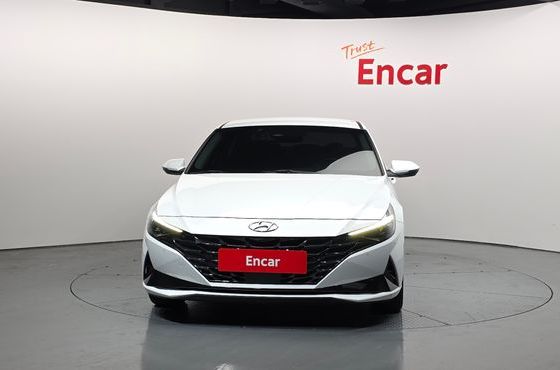 Hyundai AVANTE 1.6 Inspiration — пробег 42 300 км — фото 3 из 5