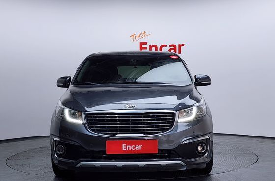 Kia Carnival 9-seater Luxury — пробег 108 804 км — фото 3 из 5
