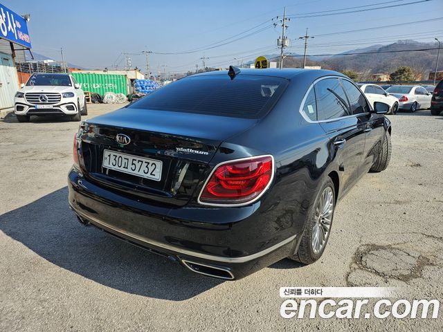 Kia K9 3.8 GDI AWD PlatinumⅡ — пробег 120 700 км — фото 4 из 5