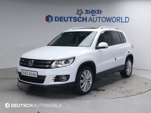 Volkswagen Tiguan 2.0 TDI Premium 5N — пробег 166 983 км — фото 1 из 5