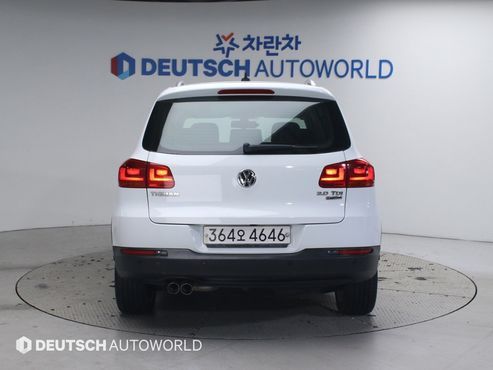Volkswagen Tiguan 2.0 TDI Premium 5N — пробег 166 983 км — фото 4 из 5