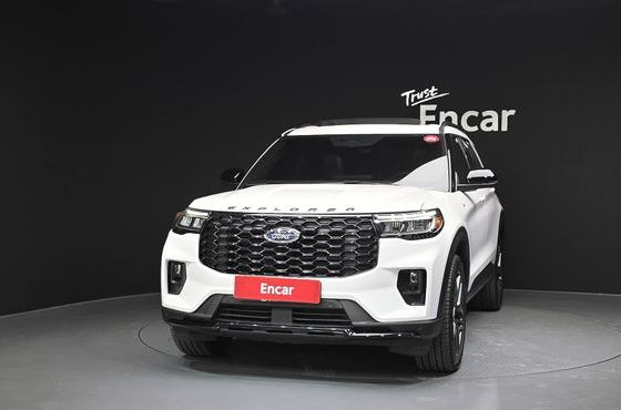 Ford Explorer 2.3 ST-Line 4WD — пробег 8 976 км — фото 3 из 5
