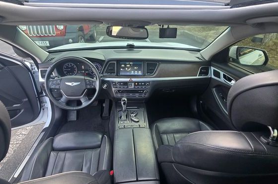 Hyundai Genesis 3.8 AWD Export — пробег 105 894 км — фото 2 из 5