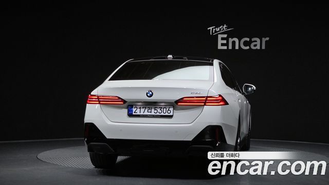 BMW 5-Series 520i M Sport — пробег 7 065 км — фото 4 из 5