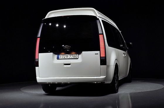 Hyundai Staria Lounge 9-Seater Limousine — пробег 54 751 км — фото 4 из 5