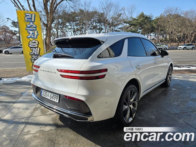 Genesis GV70 2.5T Gasoline 2WD — пробег 21 000 км — фото 2 из 5