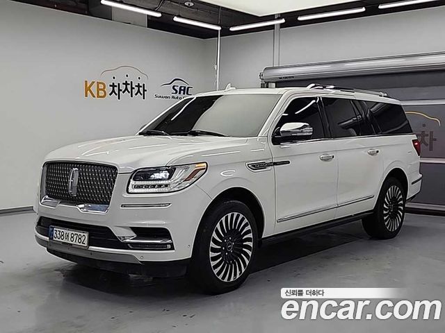 Lincoln Navigator 3.5L Black Label — пробег 175 050 км — фото 1 из 5