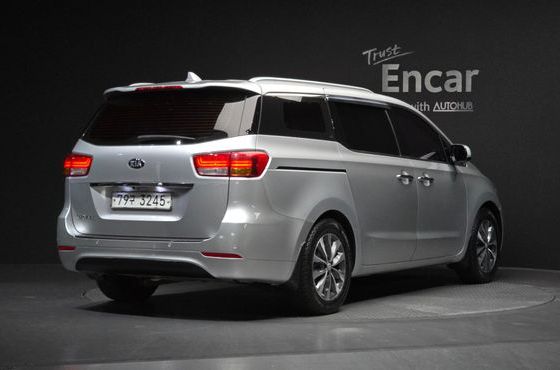 Kia Carnival 11-seater Noblesse — пробег 72 594 км — фото 2 из 5