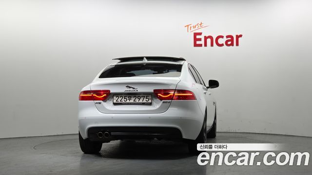 Jaguar XE из Кореи Encar