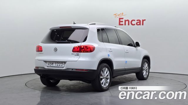 Volkswagen Tiguan из Кореи Encar