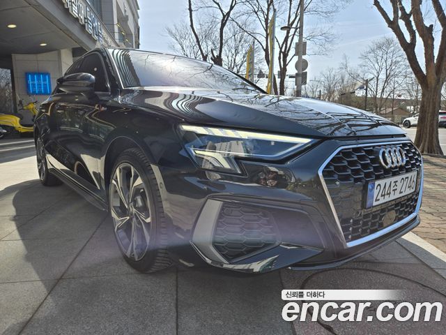Audi A3 40 TFSI Premium — пробег 16 400 км — фото 1 из 5