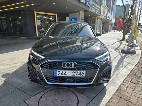Audi A3 40 TFSI Premium — пробег 16 400 км — фото 3 из 5