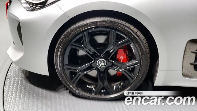Kia Stinger из Кореи Encar