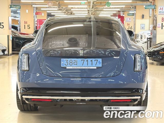 Rolls-Royce Spectre Coupe — пробег 11 000 км — фото 4 из 5