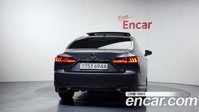 Lexus LS из Кореи Encar