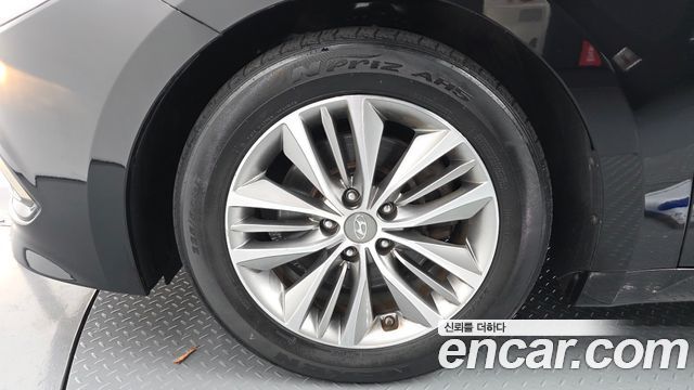Hyundai Grandeur из Кореи Encar