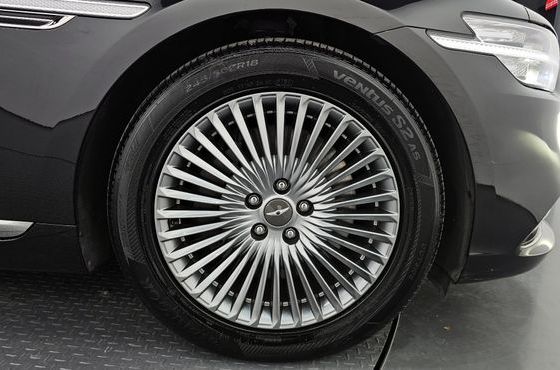Genesis G90 3.3 T AWD Luxury — пробег 98 080 км — фото 5 из 5