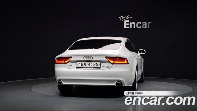 Audi A7 45 TDI Quattro Dynamic 4G — пробег 71 179 км — фото 4 из 5