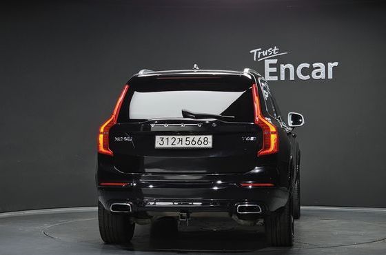 Volvo XC90 T6 R-Design — пробег 140 550 км — фото 4 из 5