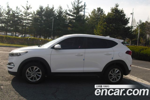 Hyundai Tucson Diesel 2.0 2WD Style Special — пробег 102 068 км — фото 2 из 5