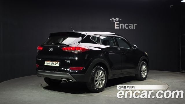 Hyundai Tucson Diesel 2.0 4WD Style — пробег 32 069 км — фото 2 из 5