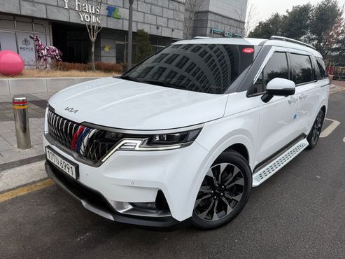 Kia Carnival Diesel 9-Seater Signature — пробег 66 300 км — фото 1 из 5