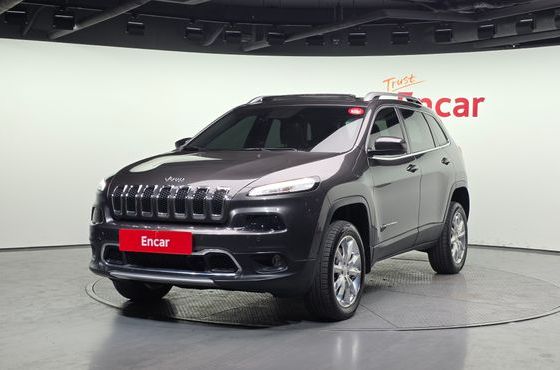 Jeep Cherokee 2.2 Diesel Limited 4WD — пробег 213 877 км — фото 1 из 5