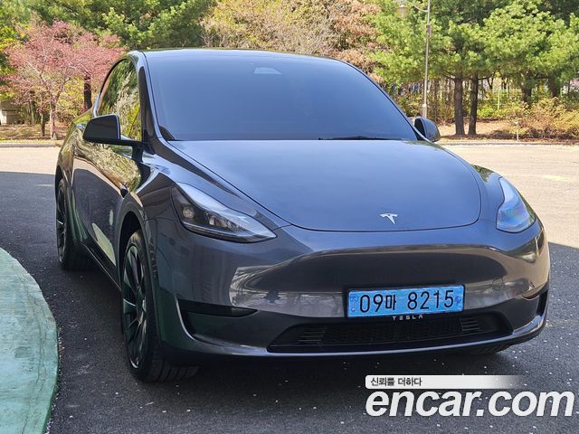 Tesla Model Y RWD — пробег 16 402 км — фото 2 из 5