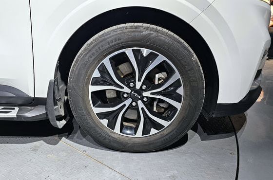 Kia Carnival Diesel 9-Seater Prestige — пробег 69 647 км — фото 5 из 5