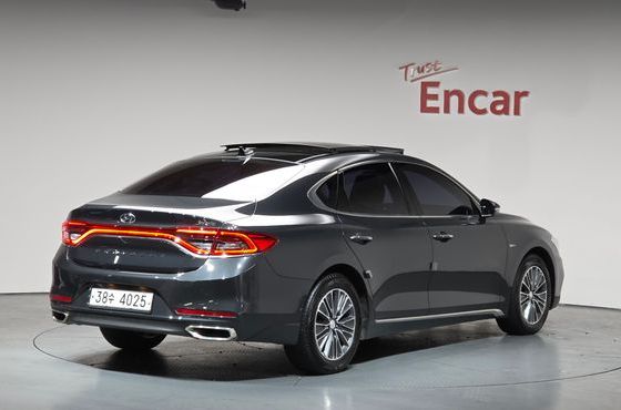 Hyundai Grandeur Premium — пробег 92 156 км — фото 2 из 5