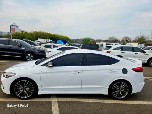 Hyundai AVANTE 1.6 Turbo Sport — пробег 143 000 км — фото 4 из 5