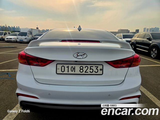 Hyundai AVANTE из Кореи Encar