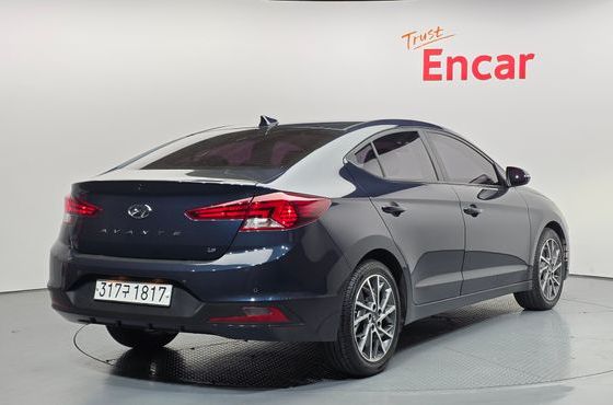 Hyundai AVANTE 1.6 Smart Choice — пробег 129 837 км — фото 2 из 5